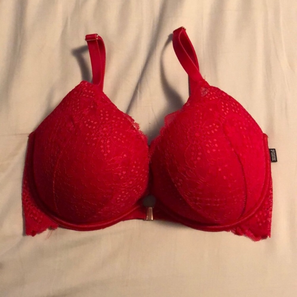 Bundle of 32DDD push up bras. FOR ALL 5!!!